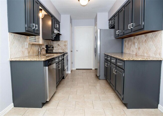 Photo - 1106 Lockridge-