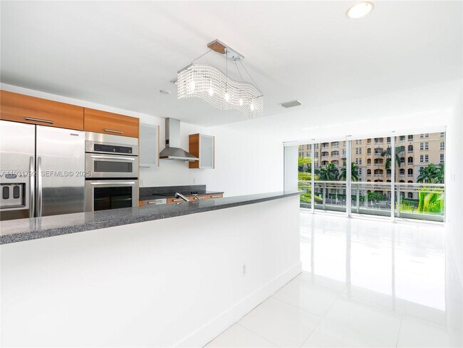 Photo - 2950 NE 188th St Unidad 225