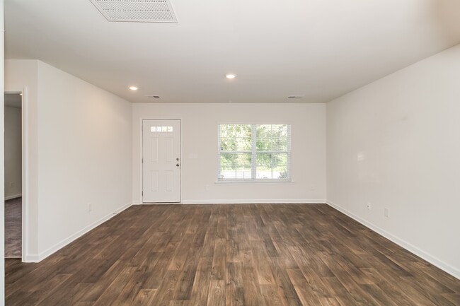 Photo - 1219 Lakeshore Dr