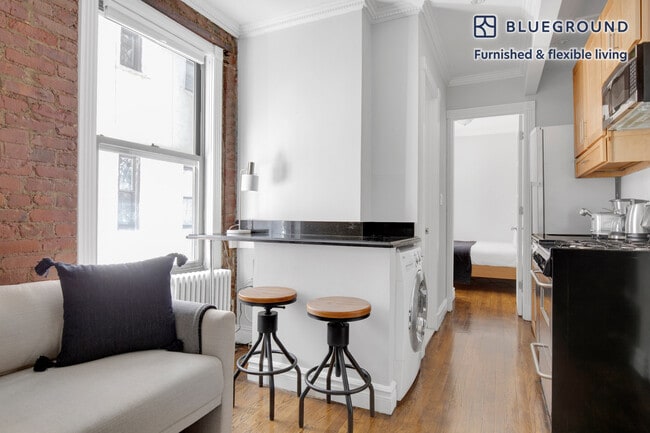 Photo - 410 E 13th St Unidad FL2-ID722