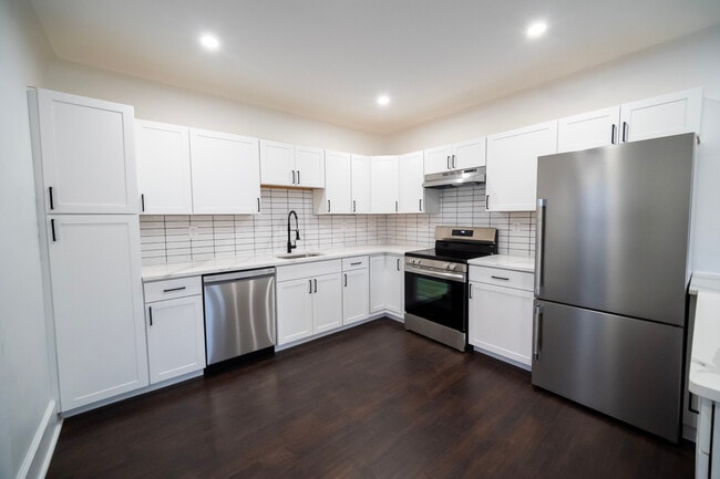 Photo - 10 Wampanoag Trl Unit 1