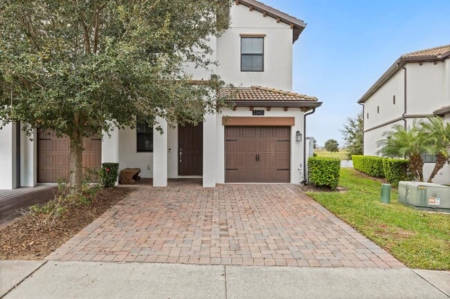 Building Photo - 1340 Royal St. George Blvd