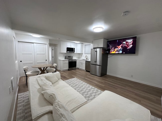 Photo - 1747 NE 147th St