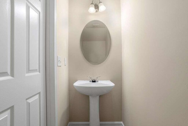 Photo - 2757 Keystone Ave