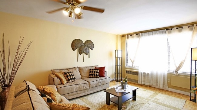 Alsop Court - Alsop Court Apartments