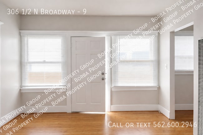 Photo - 306 1/2 N Broadway-9 Unit 9