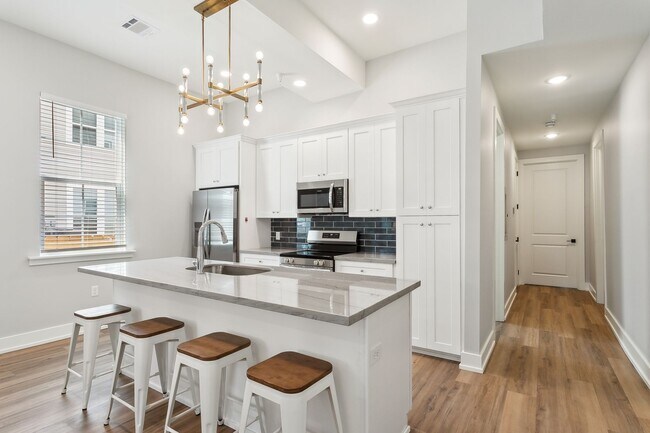 7417 Burthe St Unit 1A