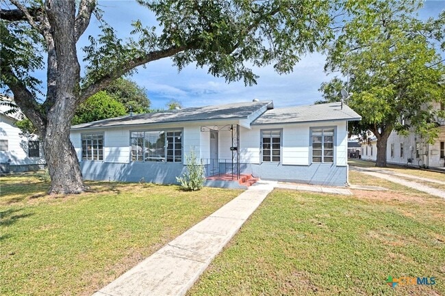 Photo - 268 E Mill St