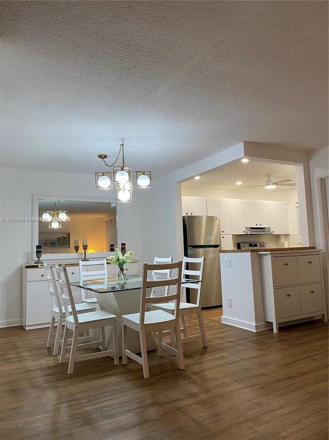 Photo - 581 Blue Heron Dr Unidad 311-B