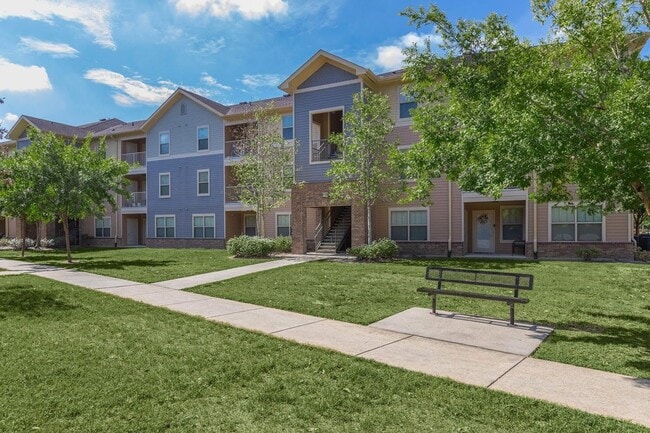Building Photo - 11320 Greenwell Springs Rd Unit #11320