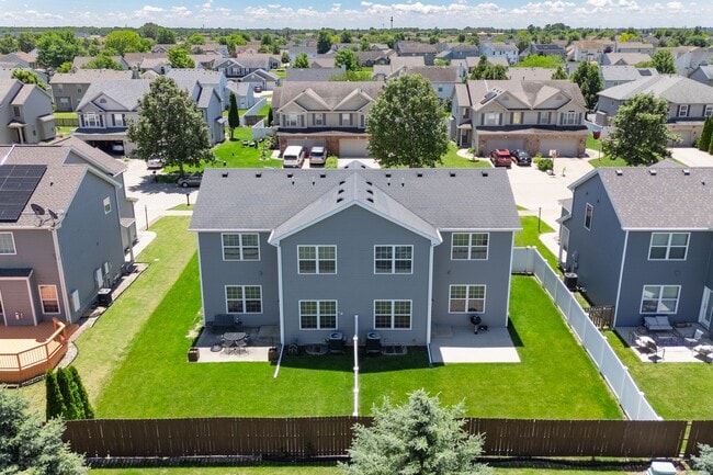 Photo - Spacious 4-Bedroom, 3.5-Bathroom Townhome & 2-Car Garage-West Champaign