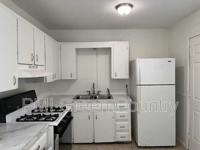 Photo - 1412 S 73rd E Ave