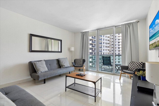 Photo - 3901 S Ocean Dr Unidad FL8-ID1049828P