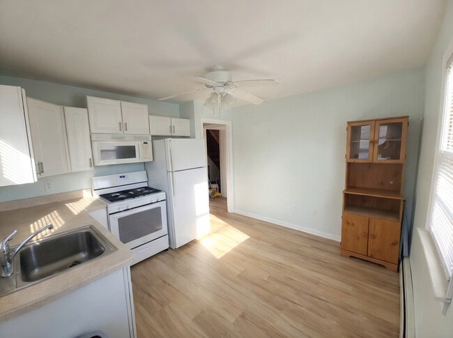 Photo - 211 Sheridan Ave