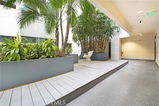 Photo - 630 W 6th St Unidad 216