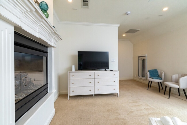 Photo - 2900 N Fitzhugh Ave Unidad SI ID1575072P
