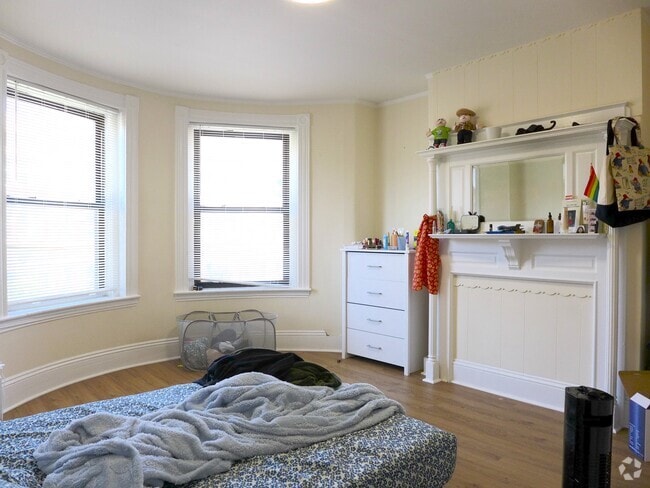 Building Photo - 864 Huntington Ave Rental