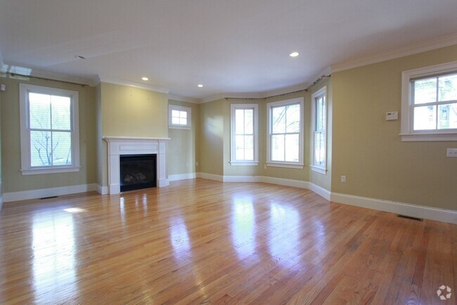 Building Photo - 49 Wyman St Rental