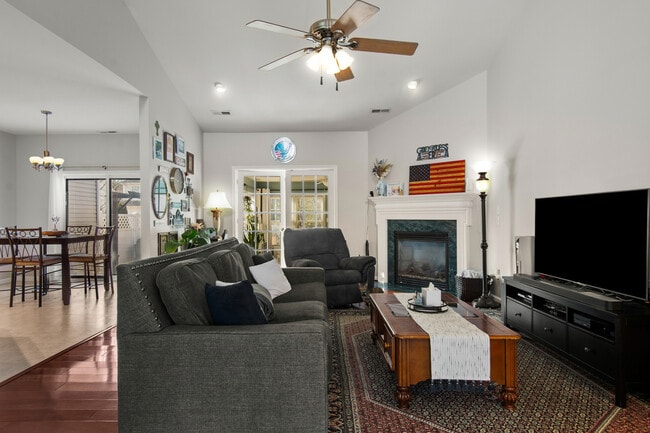 Photo - 49 Humphreys Dr