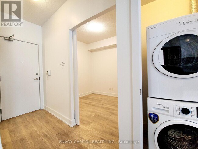 Photo - 128 Fairview Mall Dr Unit 207