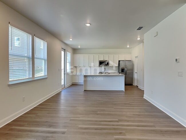 Photo - 935 Carnelian Ln
