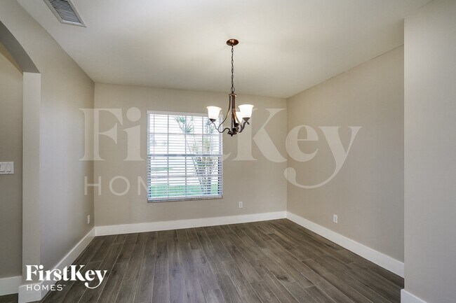 Photo - 2117 NE 23rd Ave