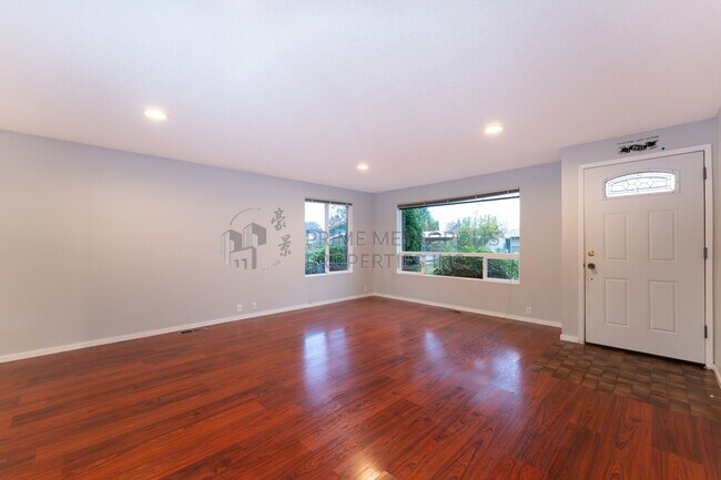 Photo - 5924 114th Pl SE