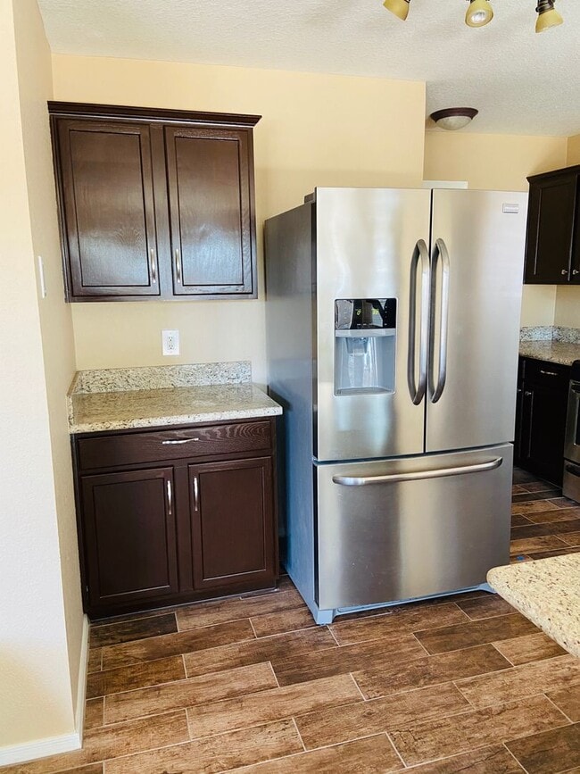 Photo - 5 bedroom 3 bath Remolded home Ready to mo...
