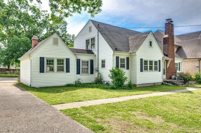 Photo - 712 Cantrell Ave