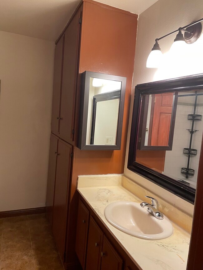 Photo - 201 - 205 W Devonshire Ave