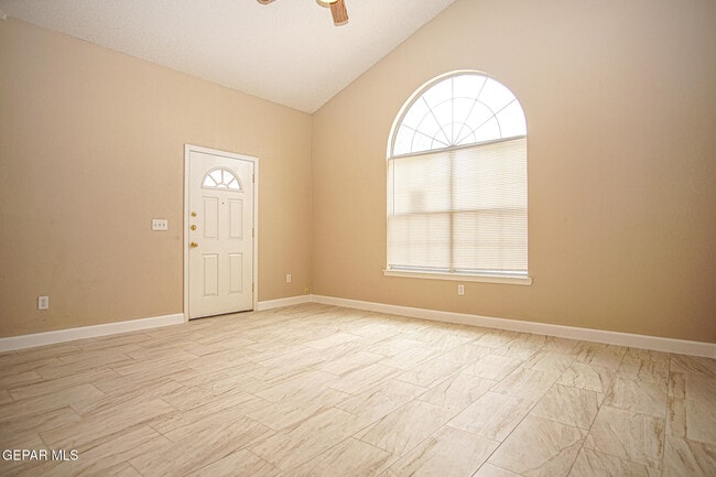Photo - 14504 Thayer Pease Ave