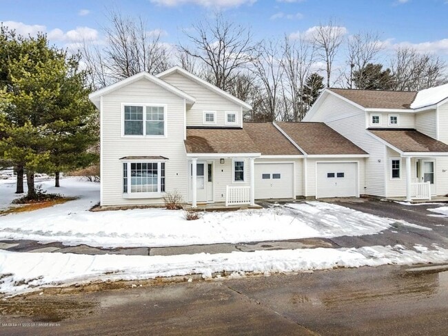 Photo - 3BR/2.5BA Townhouse Available July 1st!!! - Great Residential Neighborhood!!