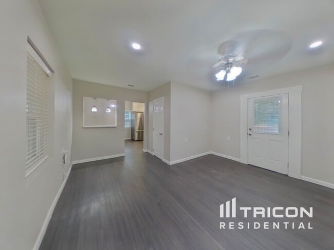 Photo - 4223 Dinglewood Ave