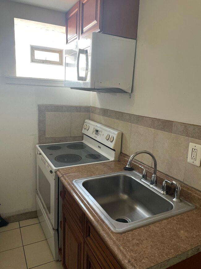 Photo - 2334 N 29th St Unit 1