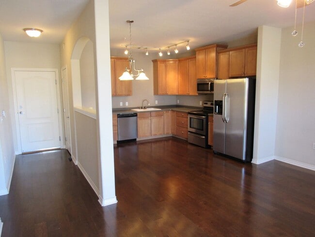 Photo - Spacious Condo in Gated Community | Close to light rail. Unit B13