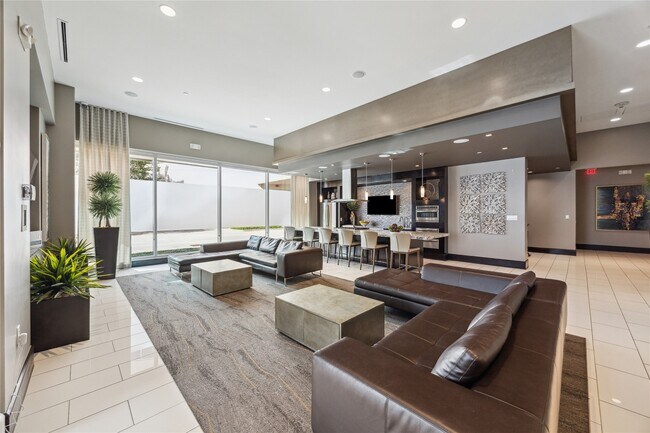 Photo - 9870 Gaylord Dr Unidad 818