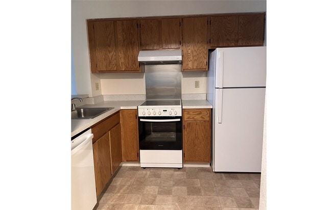 Photo - 5200 Case Ave