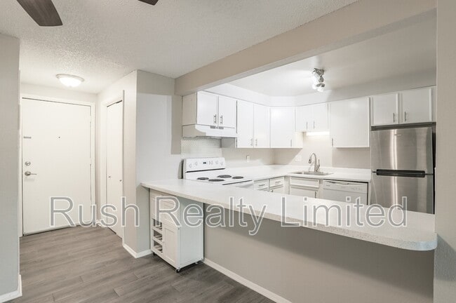 Photo - 1800 Fenton St Unidad #10 - 2nd Flr 1-bedroom