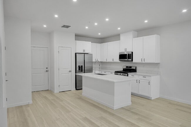 Photo - $2,350- 3 Bed 2.5 Bath Townhome in CO Spri...