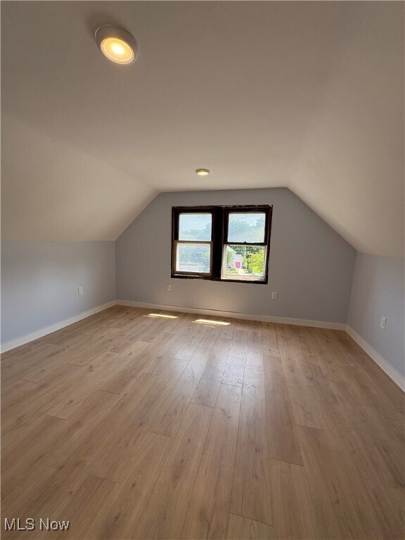 Photo - 946 E 79th St Unit 3