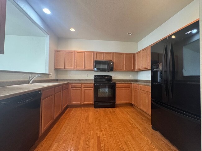 Photo - 7681 Sandy Springs Point