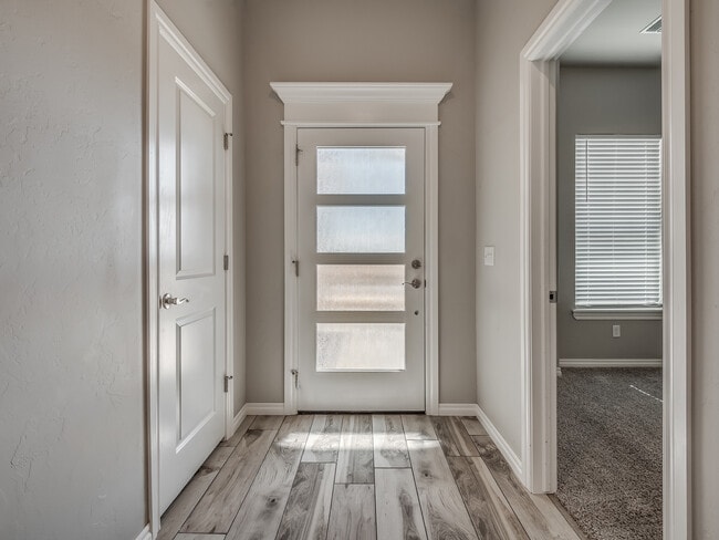 Photo - 9205 NW 116th St