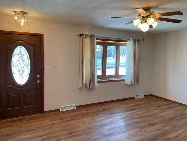 Photo - 308 S Main St