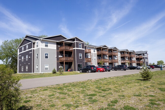 Photo - Lakeview Apartments