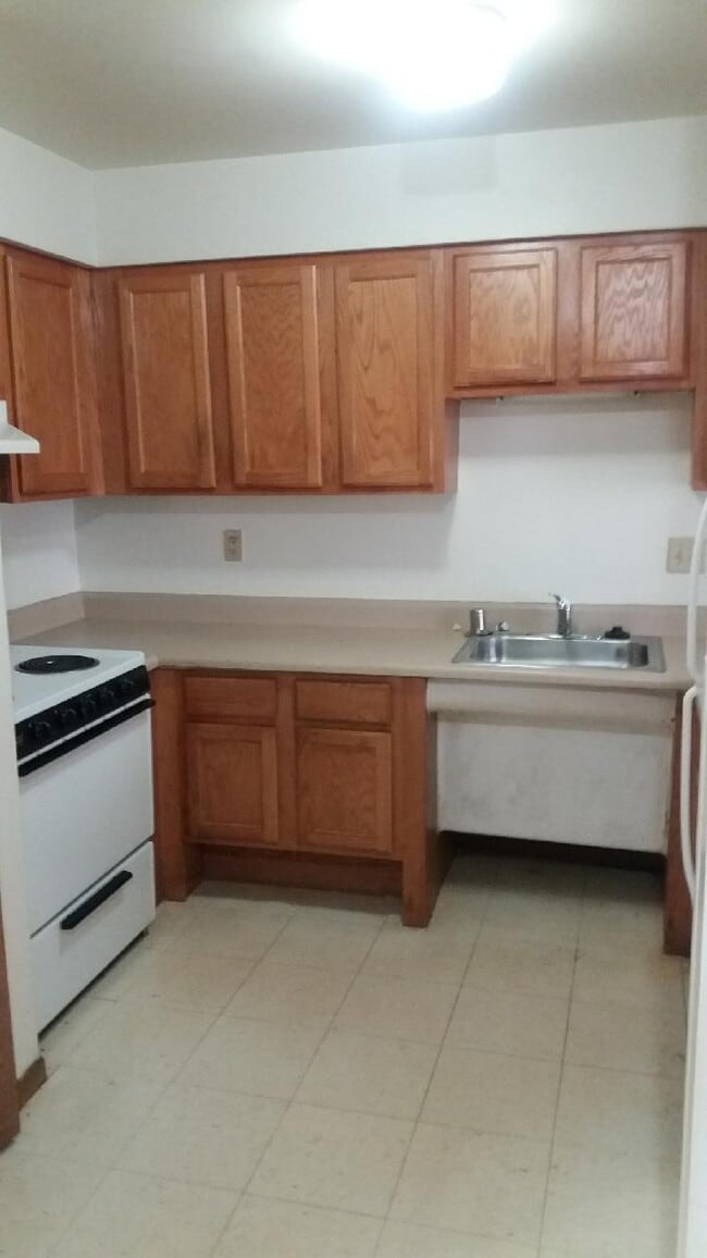 Photo - Latter Glory Manor Apartments