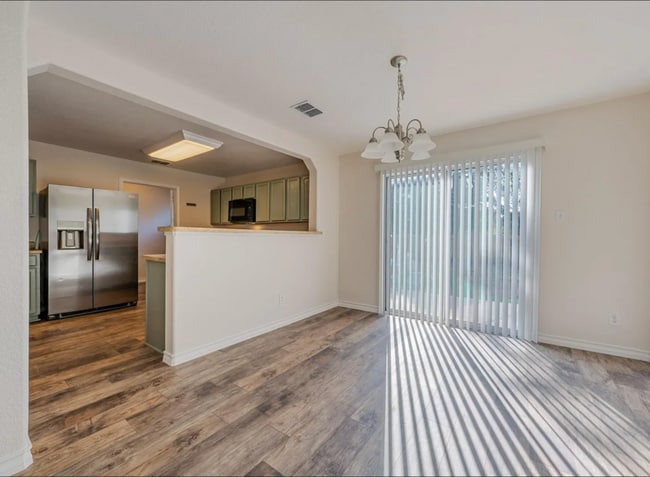 Photo - 8314 Deer Creek Run