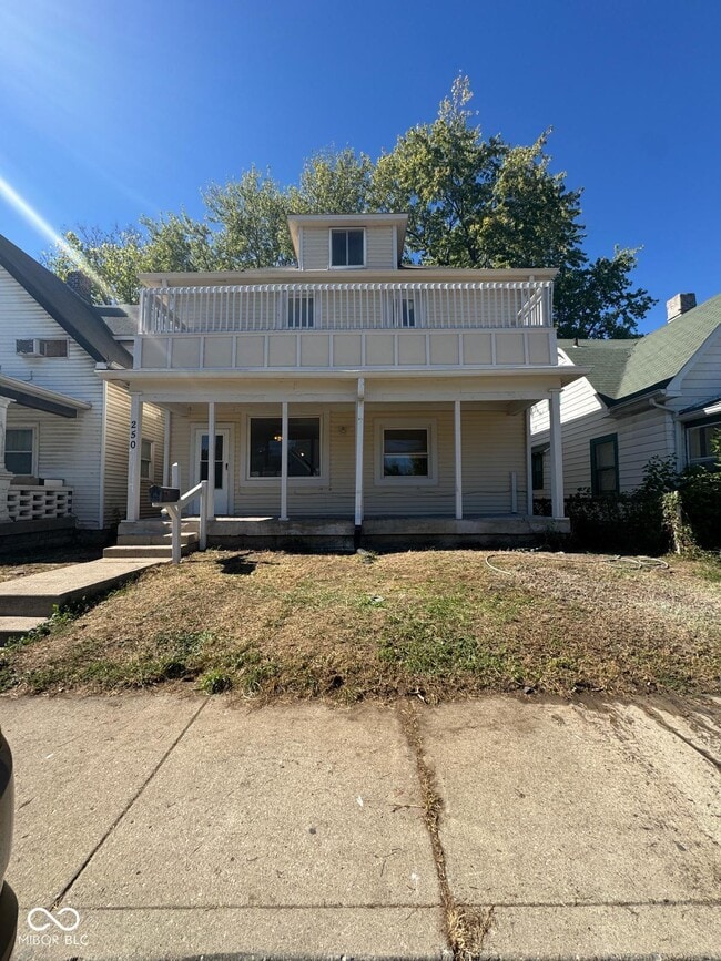 Photo - 250 Koehne St