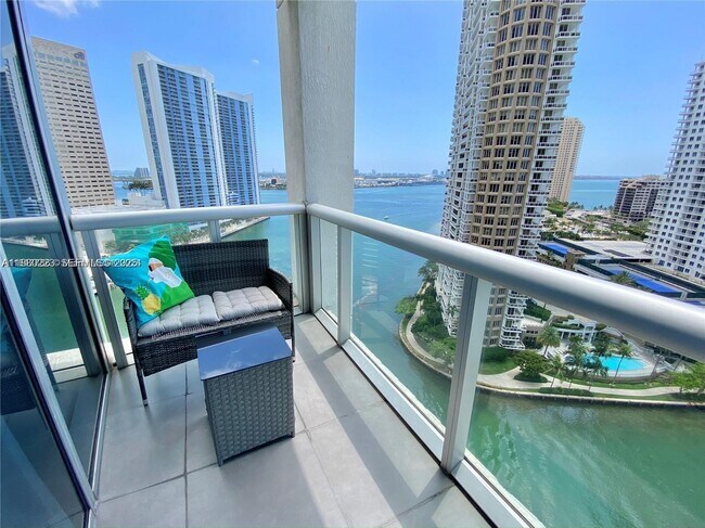 Photo - 465 Brickell Ave Unidad 1801