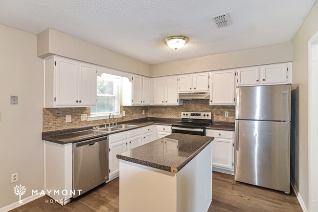 Photo - 5805 Hyde Park Dr