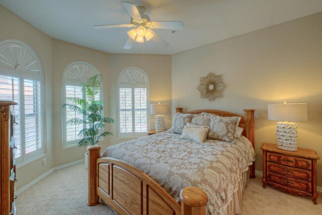 Photo - 14000 N 94th St